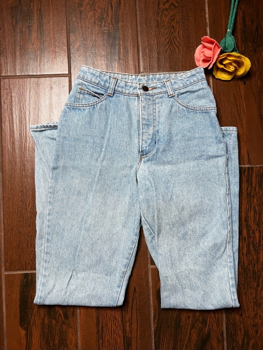 Vintage Gap Light Wash Tapered Leg Denim Jeans Womens Size 5/6 - Picture 4 of 7